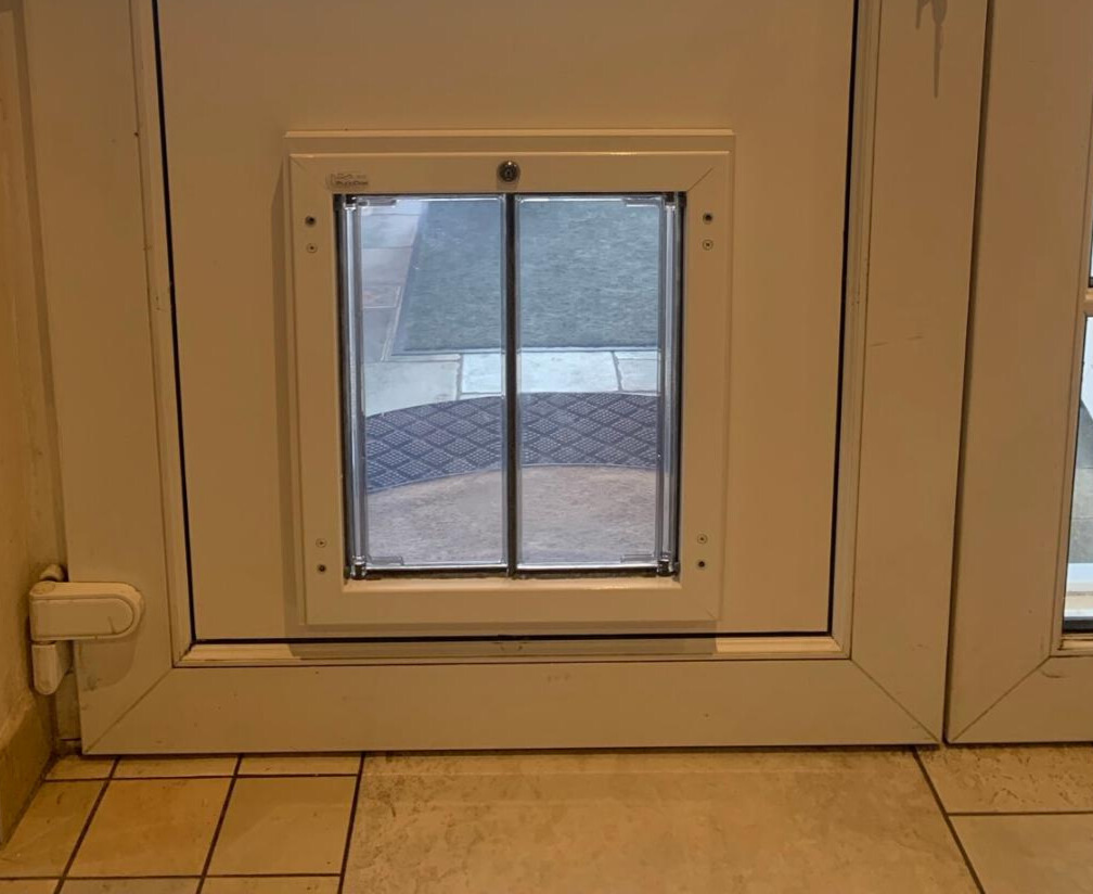 hőszigetelt kutyaajtó